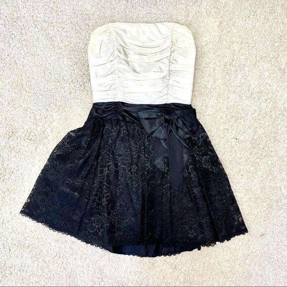 Roberta California Vintage Dress - Picture 4 of 12